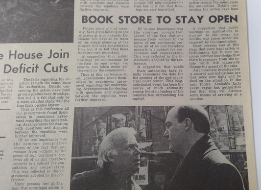 Star Trek: Voyager (1995–2001, UPN) “11:59” Episode Prop Newspaper